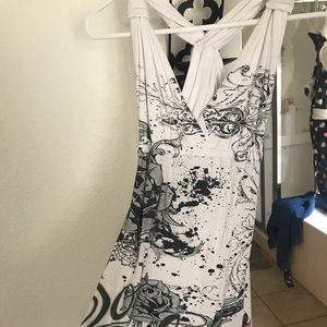 SO CAL dress with skull and flower accent 💕